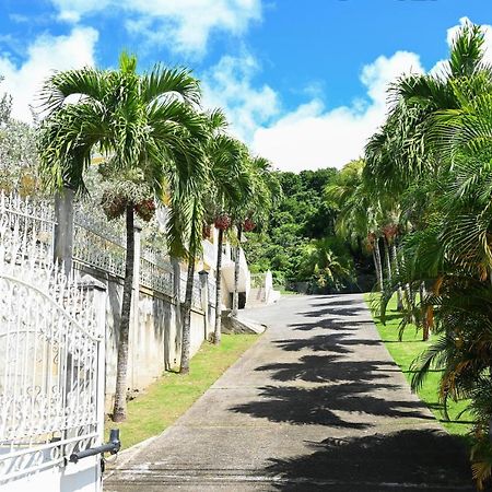 Villa D Ennry Pointe-Noire Exterior foto
